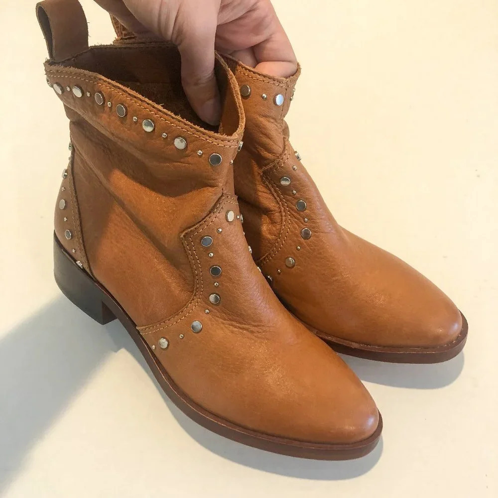 Dolce Vita 100% Leather Western Embellished Tan Cognac Ankle Booties Women's 5.5 - Picture 2 of 10